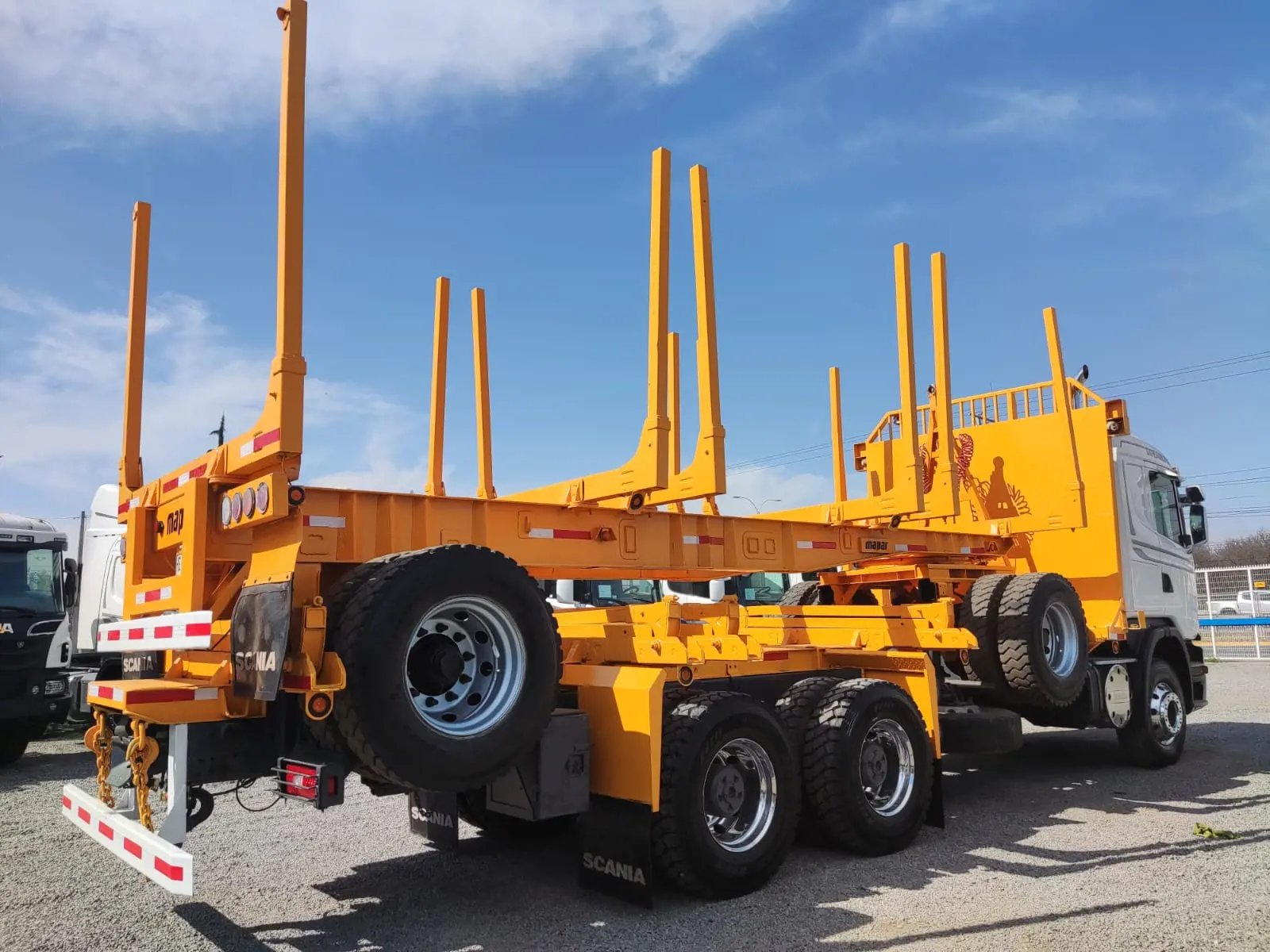 Camión Forestal Scania  G400 - Año 2017 - 3 Ejes - Automatic - Blanco 