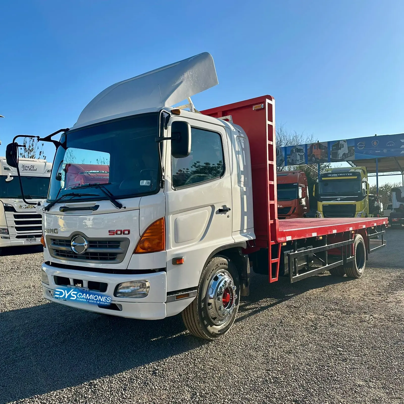 Camión Hino 1426 - Año 2016 - 2 Ejes - Manual - Blanco