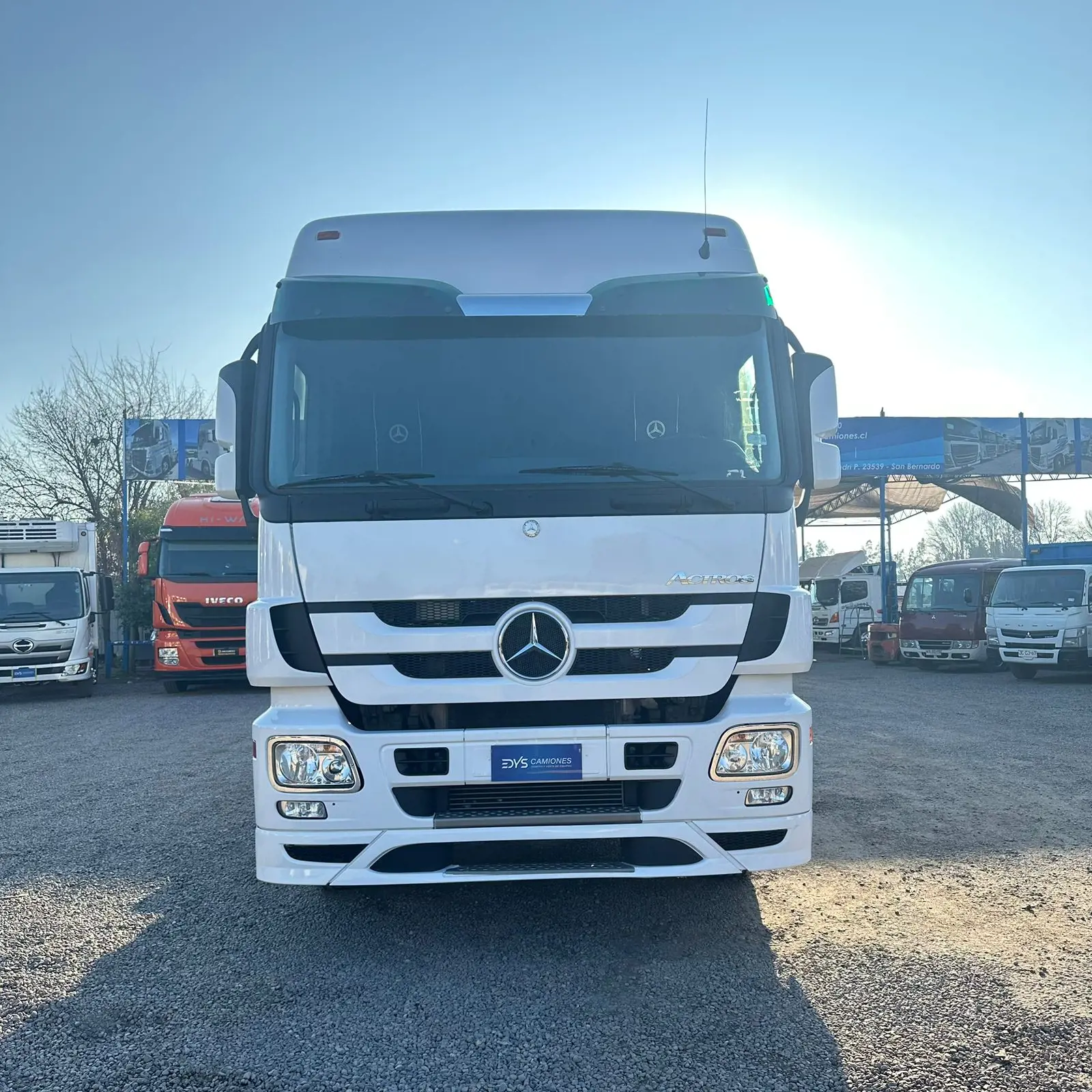 Tracto Camión Mercedes Benz 2636 - Año 2015 - 3 Ejes - Automatic - blanco