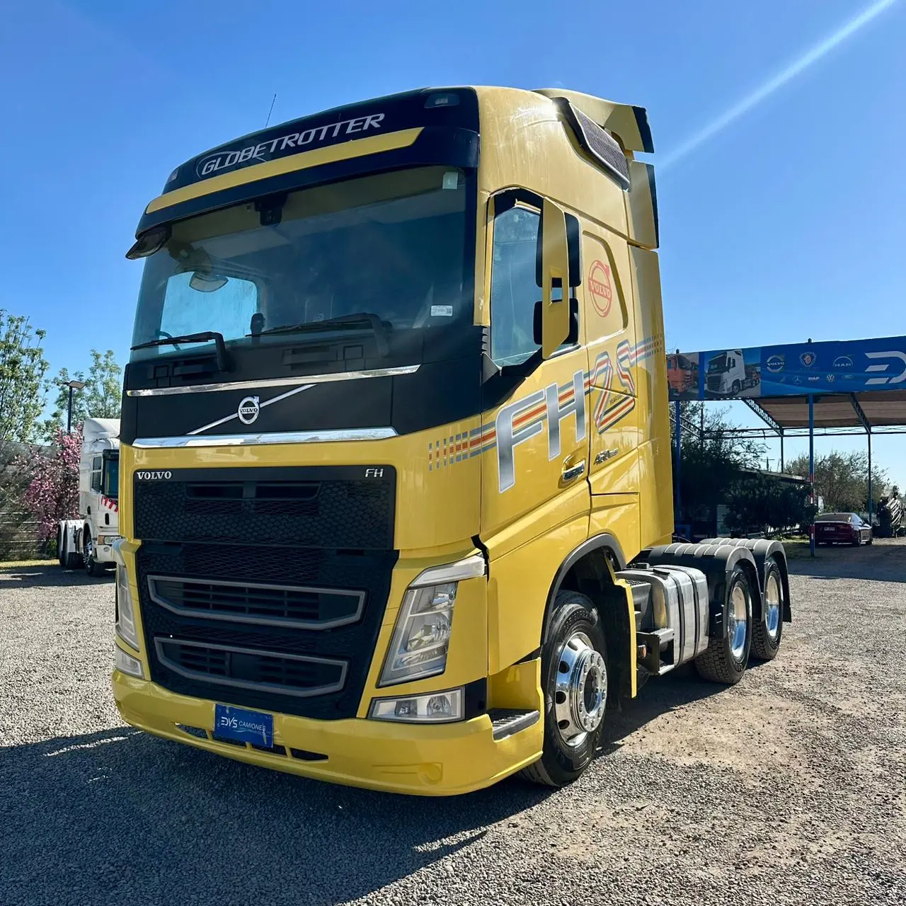 Tracto camión Volvo FH460 - Año 2018 - 3 Ejes - Automatic - amarillo