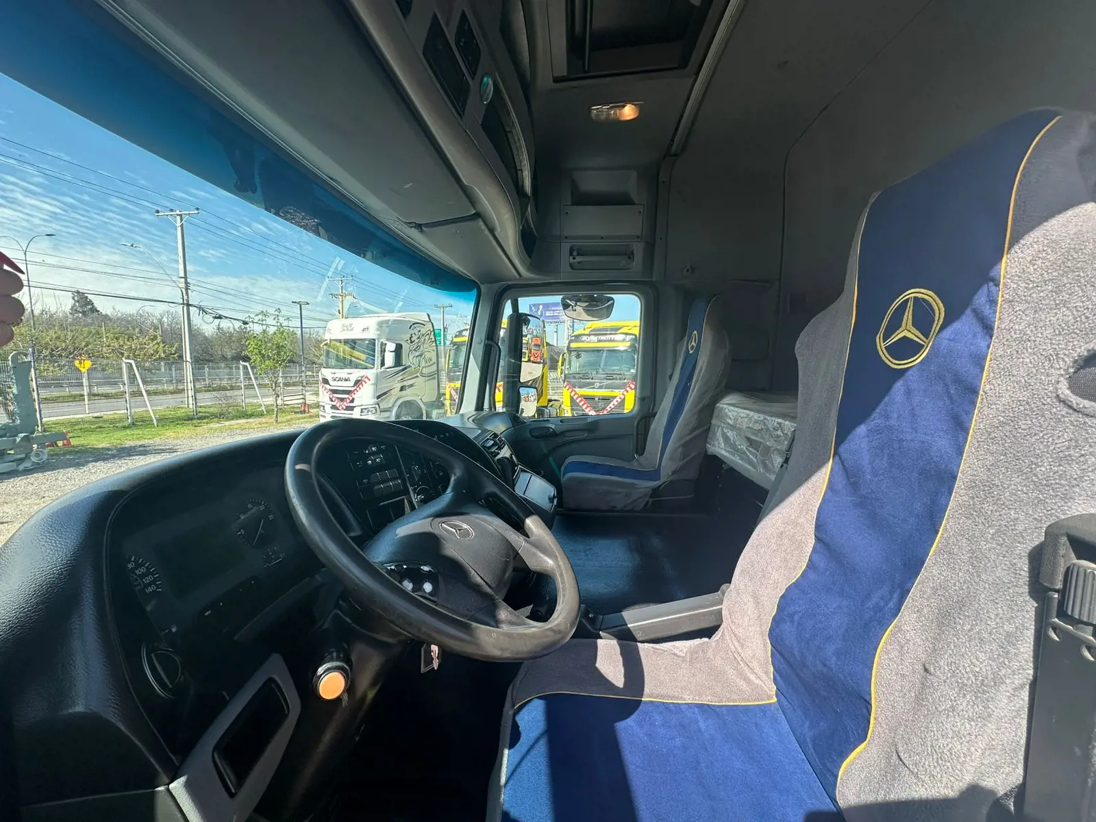 Tracto Camion Mercedes Benz 2636 - Año 2015 - 3 Ejes - Automatic - Blanco